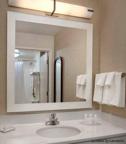 Springhill By Marriott Philadelphia Hotel Willow Grove